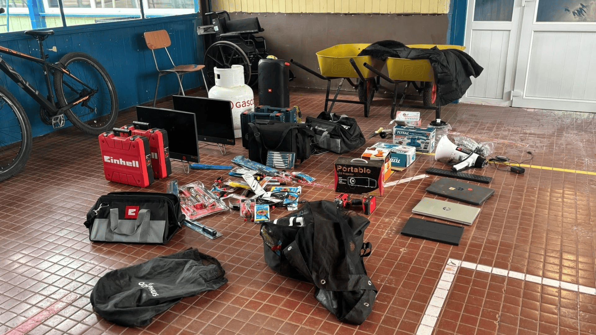 Detienen a dos adolescentes por robo en liceo de Purranque