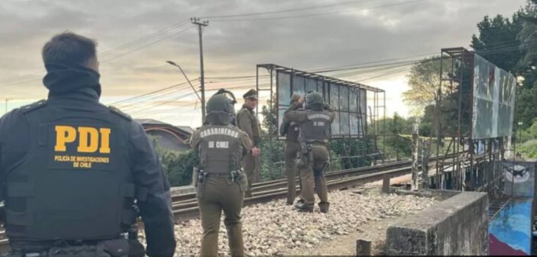 Sin detenidos y con cierre por tramos de la línea férrea sigue investigación por muerte de carabinero en Puerto Varas