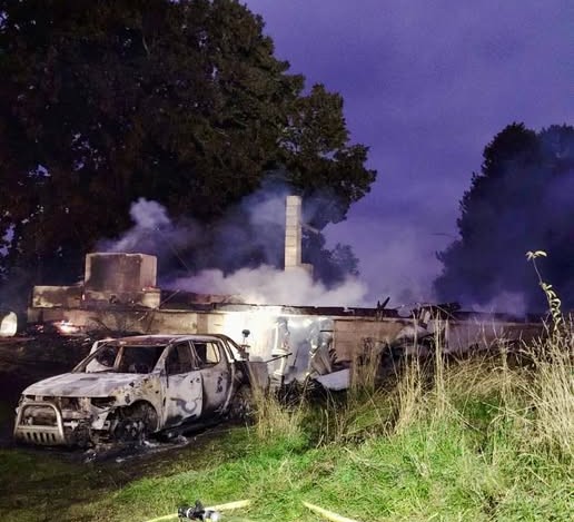 Incendio en vivienda de Frutillar dejó un fallecido y dos personas lesionadas en Ruta 5 Sur