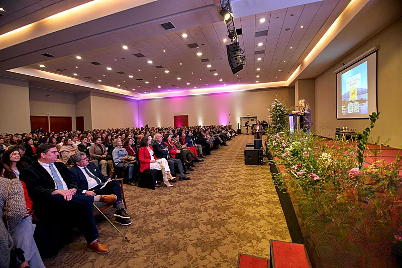 Más de mil mujeres convocó seminario Mujeres Líderes del Sur en Osorno