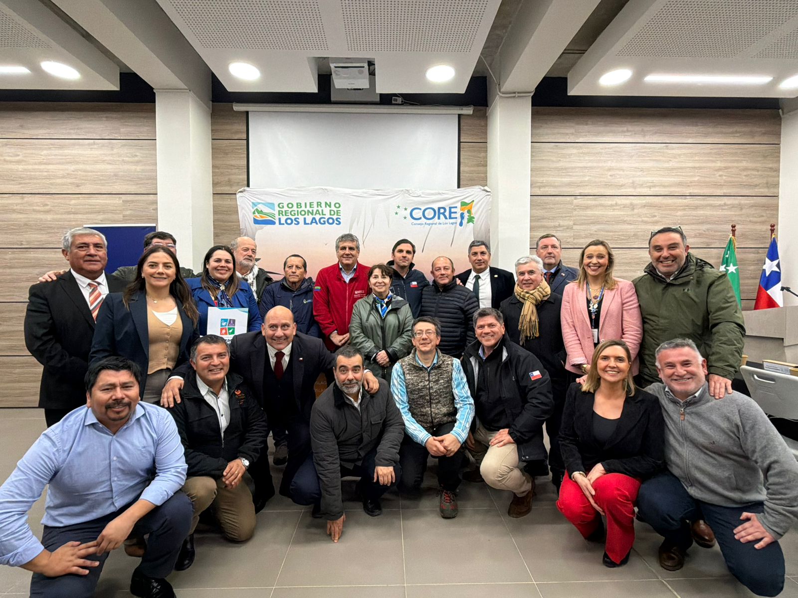 Gobernador Santana impulsa solución provincial para enfrentar gestión de residuos en Chiloé