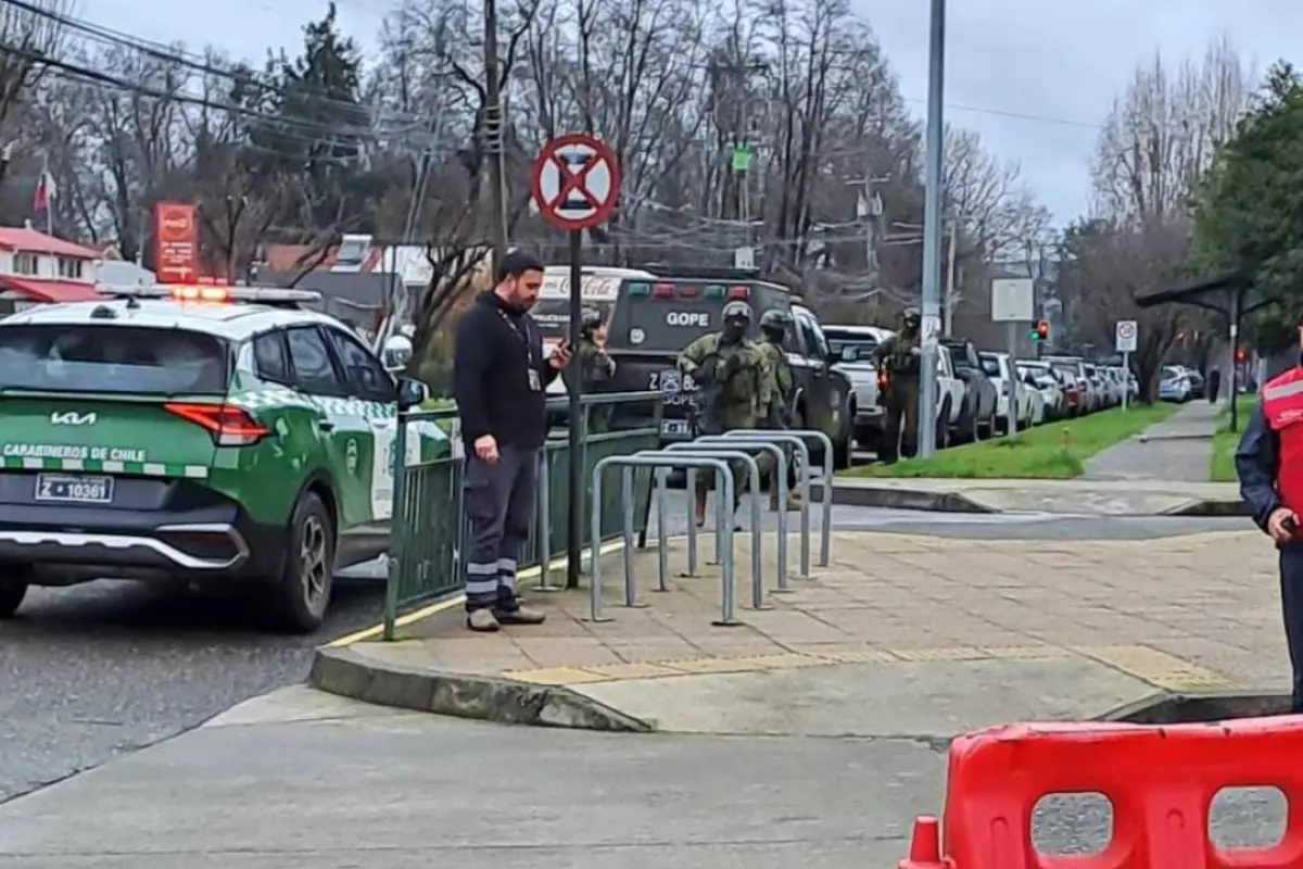 Dos carabineros fueron baleados, uno en el rostro, tras operativo que busca a sospechoso por la muerte del cabo Naín en Valdivia
