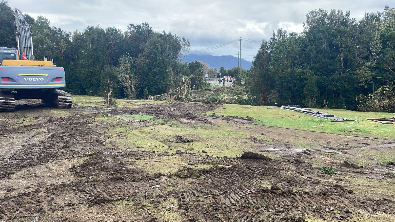 Acusan ante Contraloría a delegado presidencial de Palena por supuestas filtraciones en medio de litigio por desalojo de familia en predio Bahía Toninas