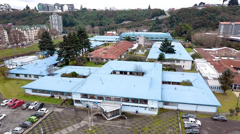 Hospital de Puerto Montt lamentó muerte de paciente y anunció sumario por denuncia de abuso sexual en recinto de Seminario